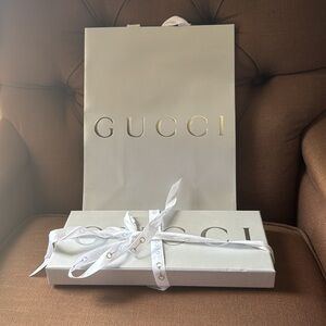 Gucci Holiday Cards set of 10 with paper bag